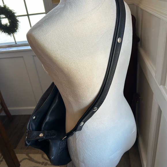 Carogi - Black Leather Crossbody Bag - 4 Ways to Carry - Never Used - Picture 9 of 14